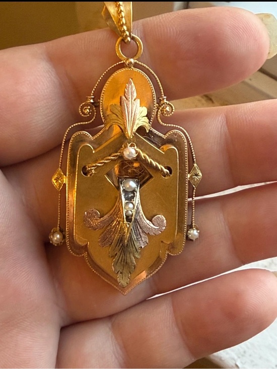 Antique - Victorian Jewelry - 14k Antique Victorian Locket 15 grams